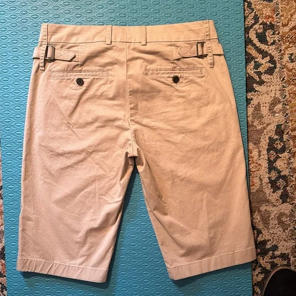 Vince Shorts - Picture 3 of 4